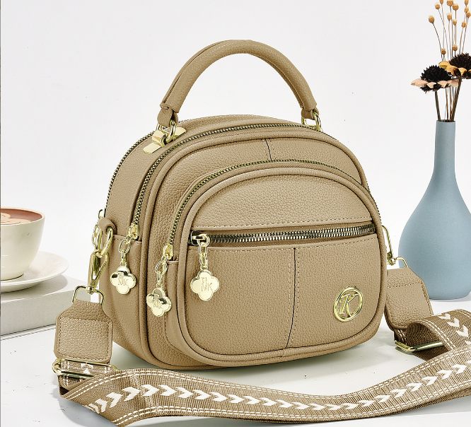 Modern Stroll Leather Bag